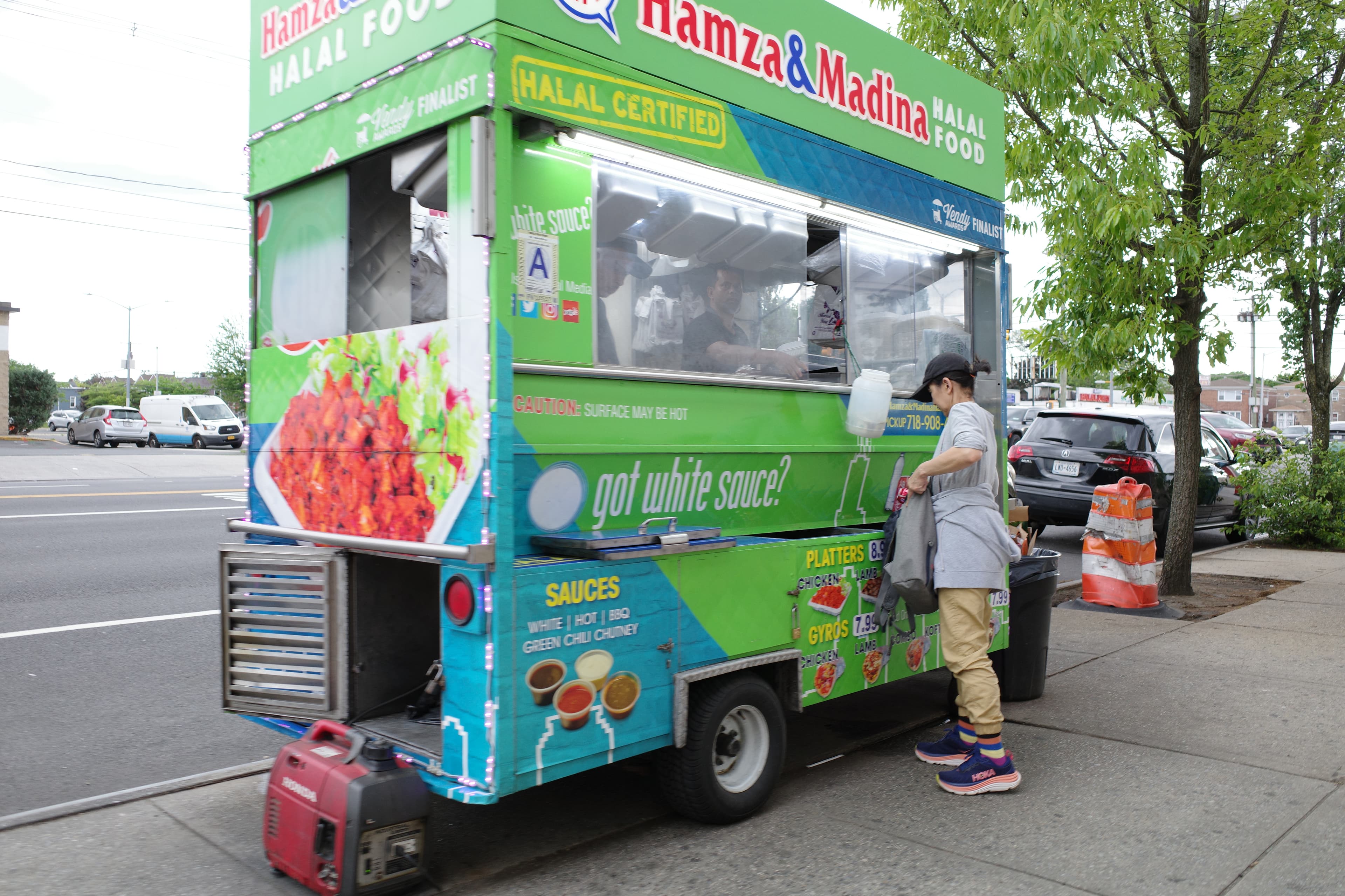 Hamza and Madina Halal Food in Hicksville serving delicious halal food